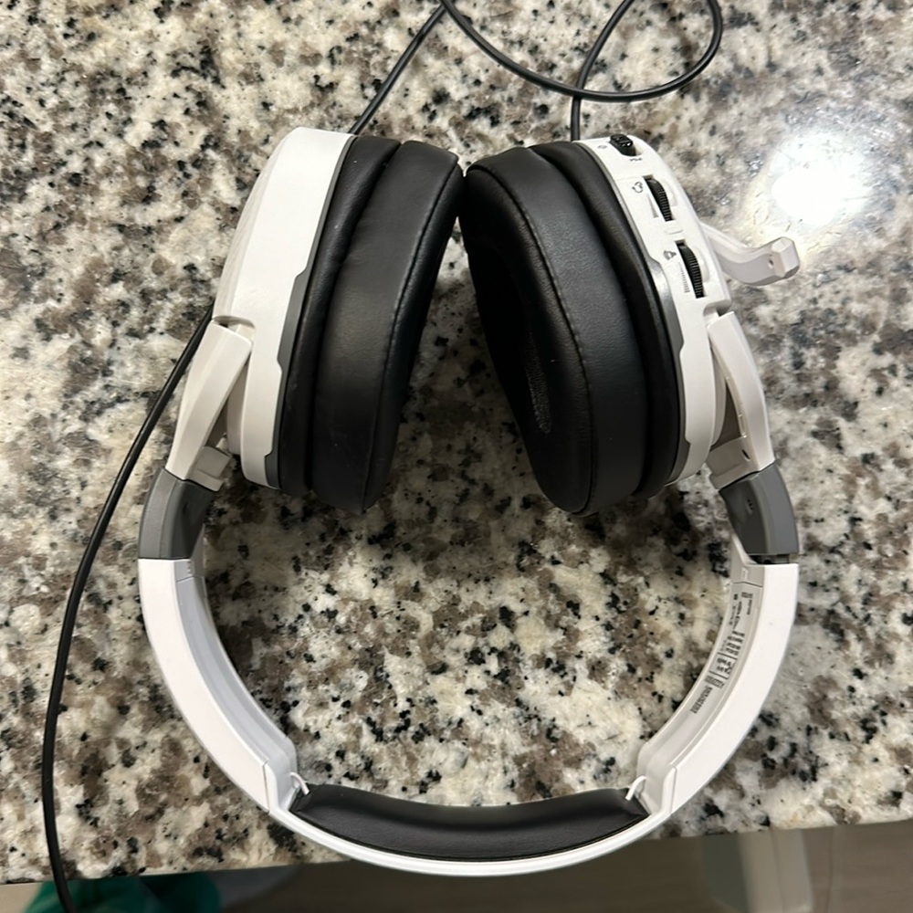 Turtle beach gaming headphone